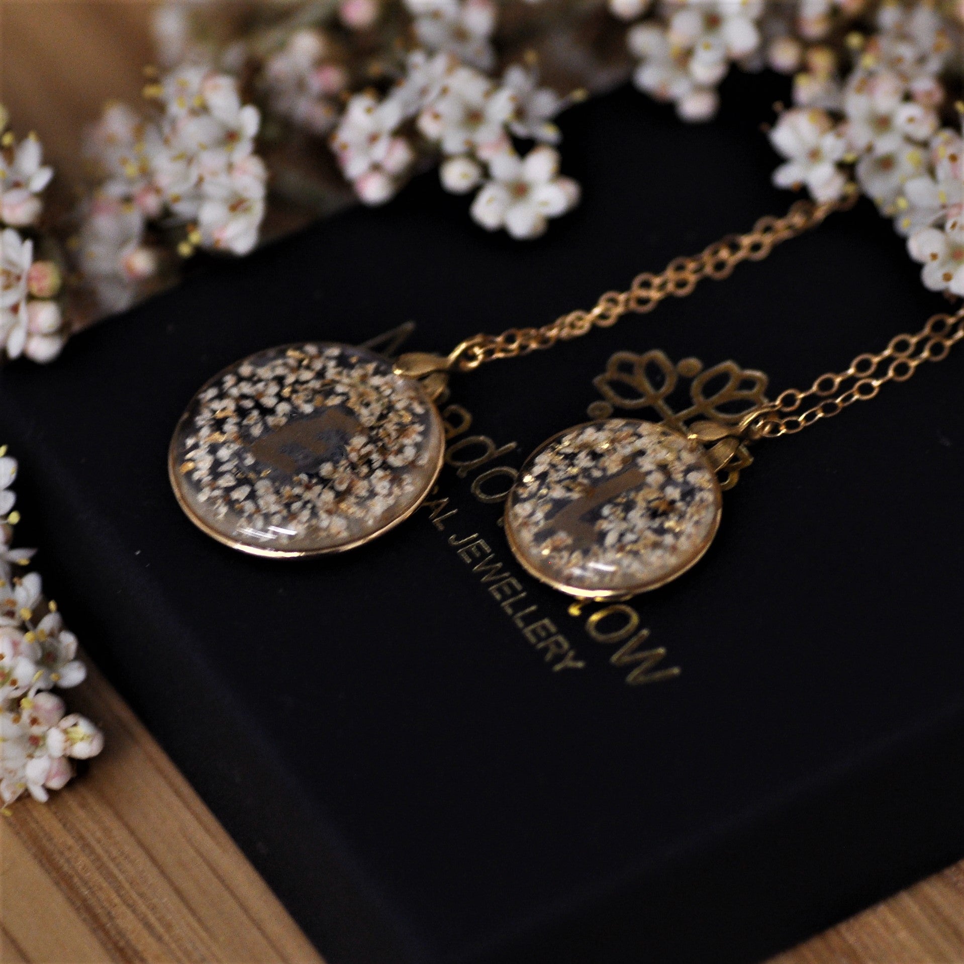 Monogram meadow necklace - Gold fill