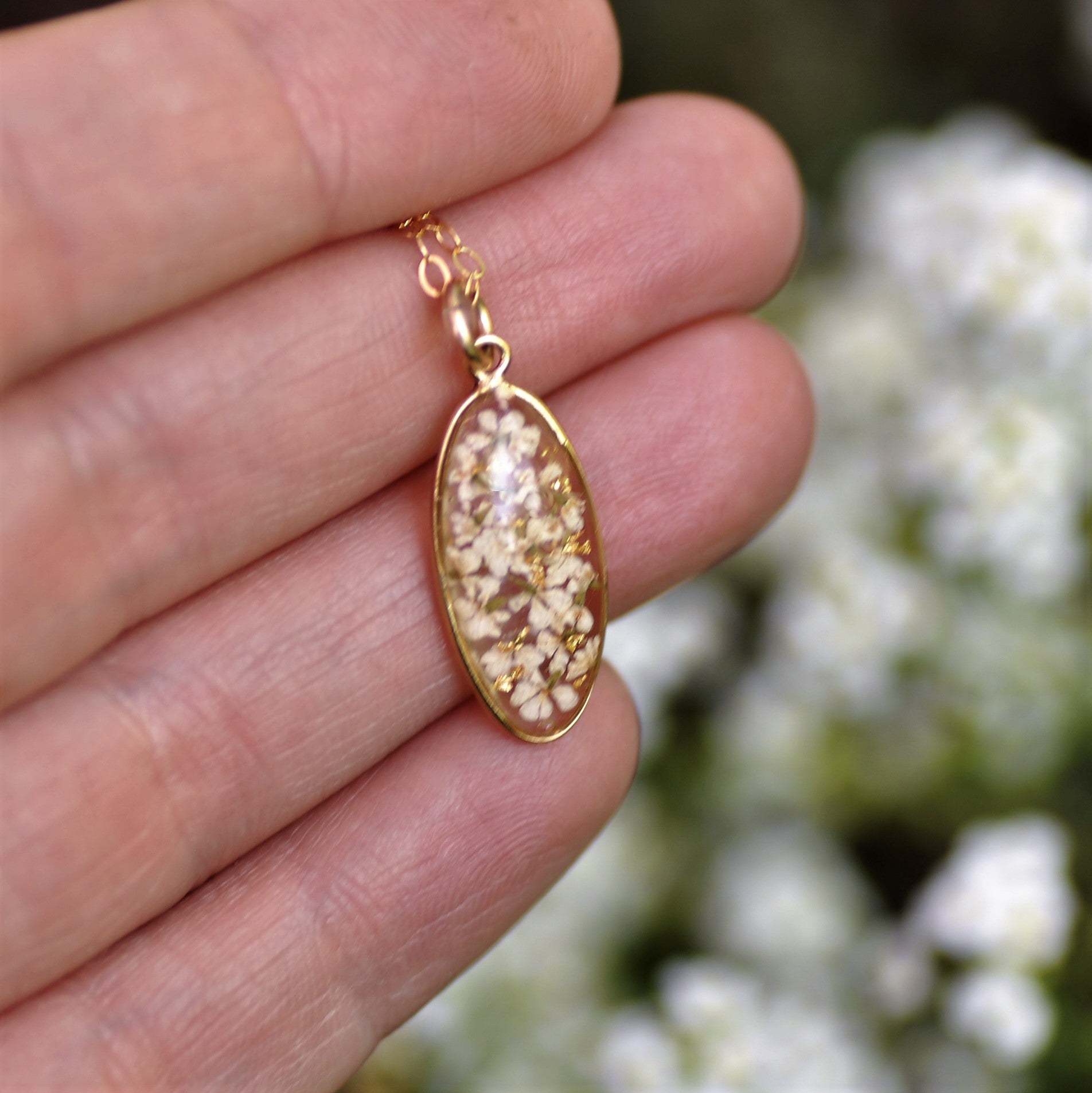 Queen Ann's lace oval necklace - Gold fill