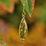 moss droplet necklace